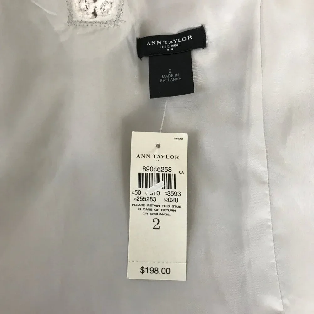 Ann Taylor  Lace V-neck Sleeveless Dress Ivory & Cream Size 2  NWT - Picture 11 of 13